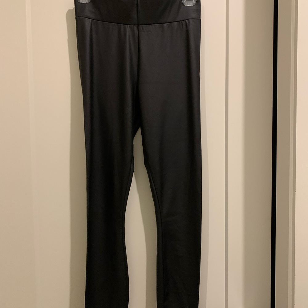 Twik Sleek Black Leggings, size XS